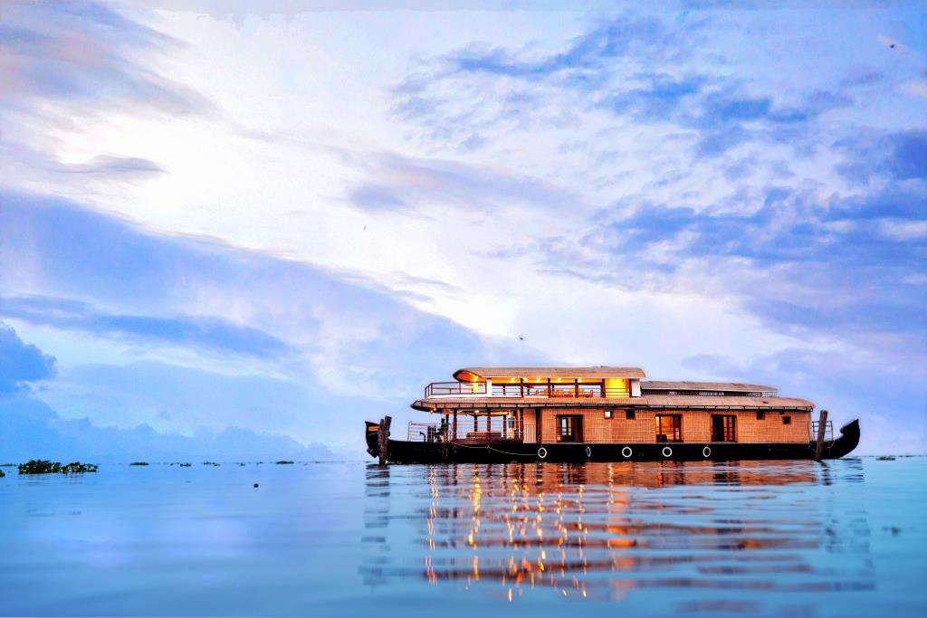 Boats N Beds - Alleppey Houseboats | Alleppey Boat House