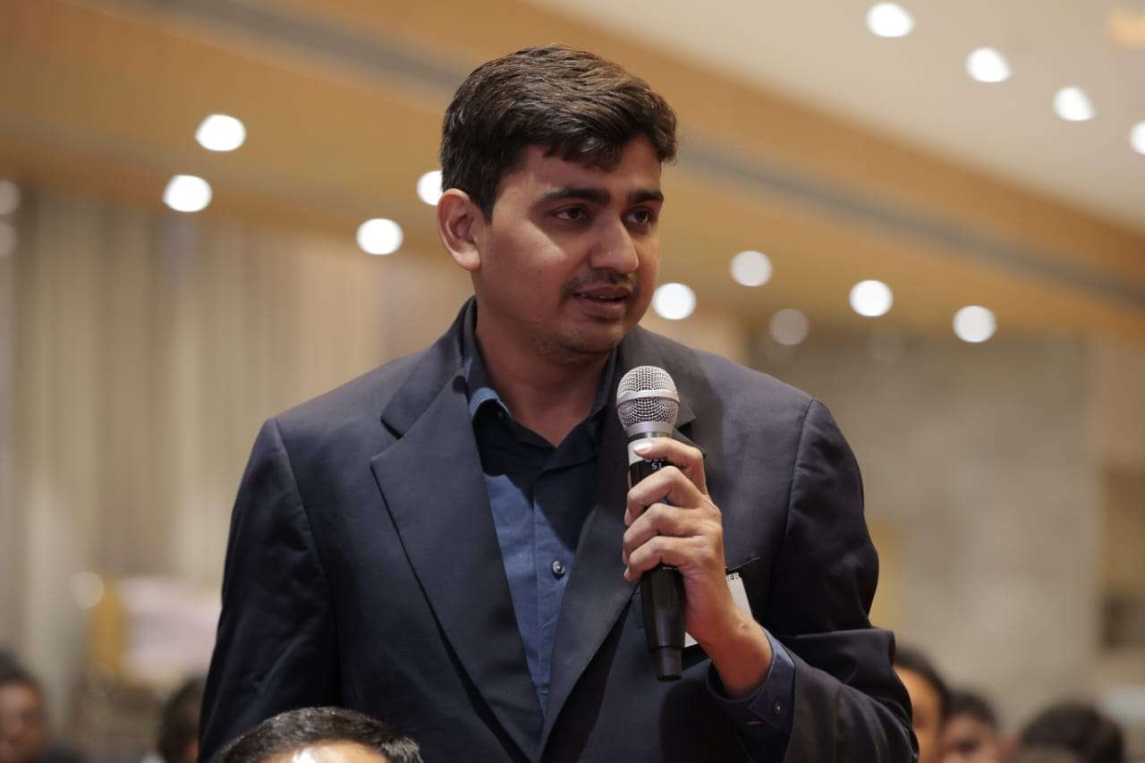 meet-krunal-kelawala-a-successful-entrepreneur-making-waves-in-the-world-of-fashion--1 meet-krunal-kelawala-a-successful-entrepreneur-making-waves-in-the-world-of-fashion--1